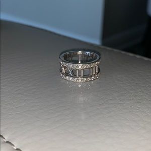 Tiffany & Co. Atlas 18k white gold diamond ring 7